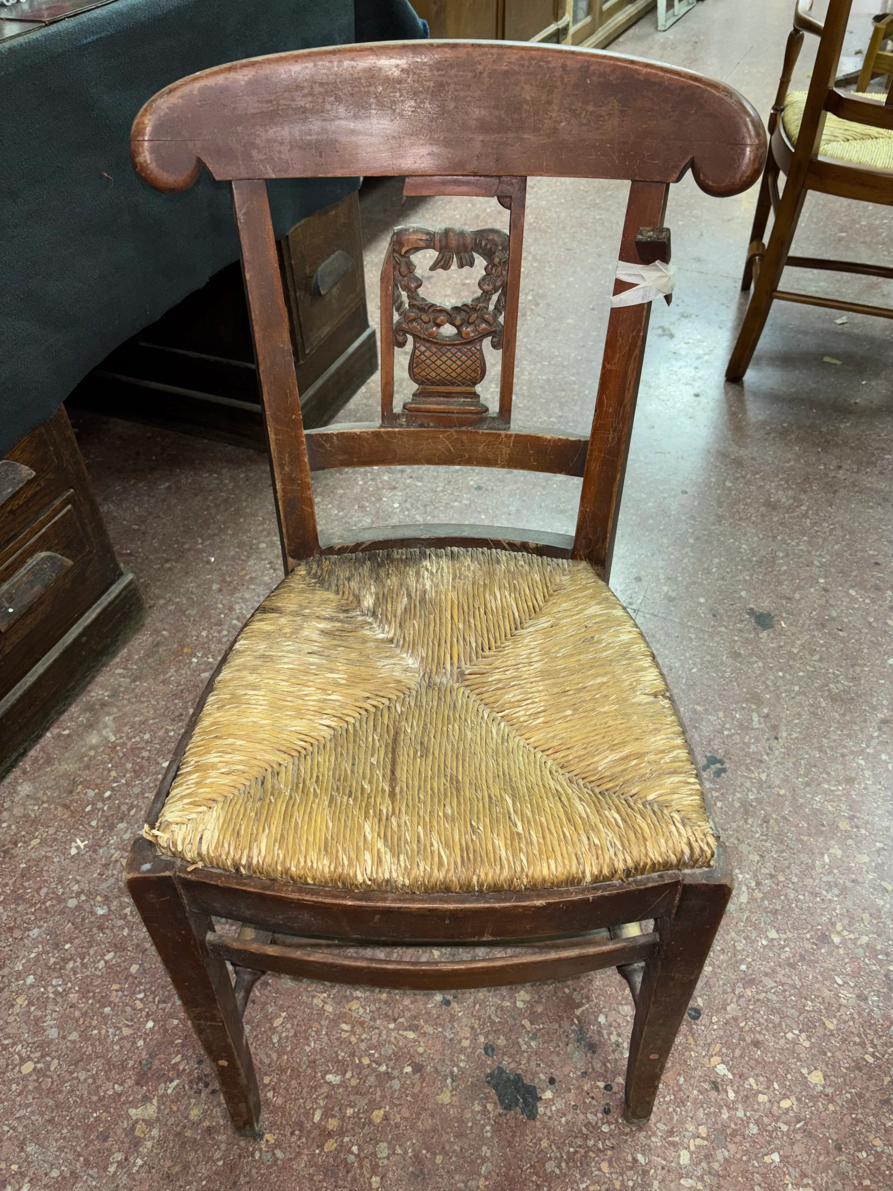 Silla enjuncada — Antes